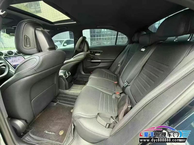 24年奔驰C轿车抵押车出售