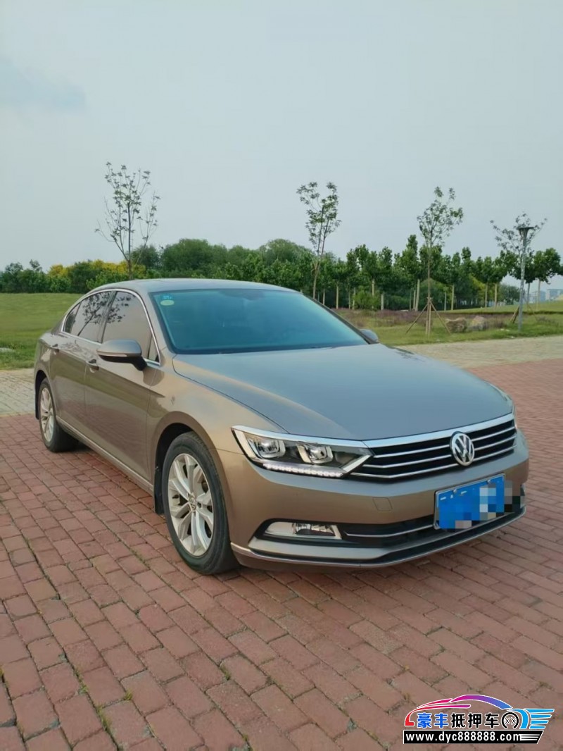 18年大众迈腾轿车抵押车出售