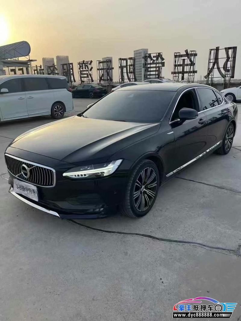 17年沃尔沃S90轿车抵押车出售