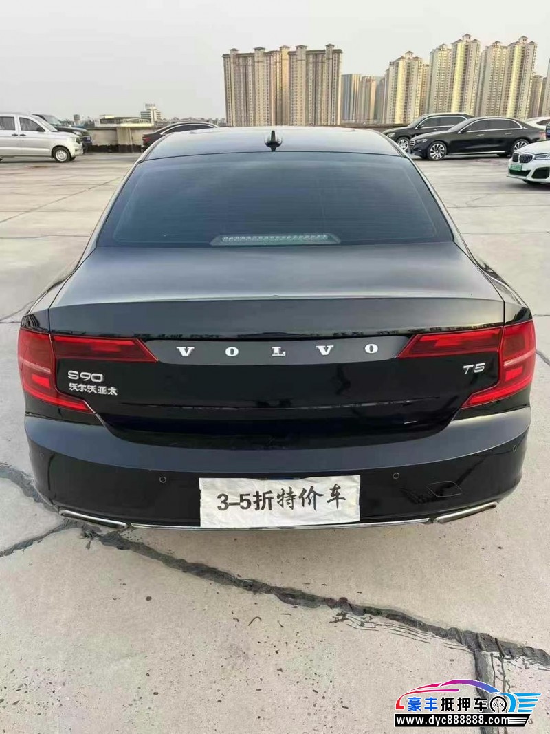 17年沃尔沃S90轿车抵押车出售