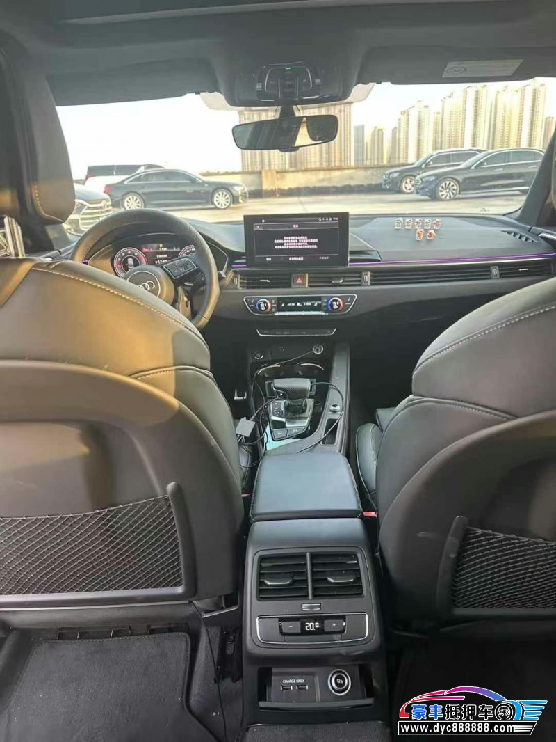 24年奥迪A4L轿车抵押车出售