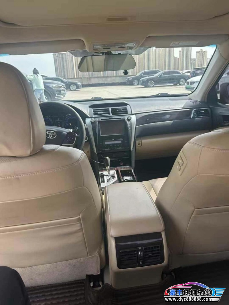 16年丰田凯美瑞轿车抵押车出售