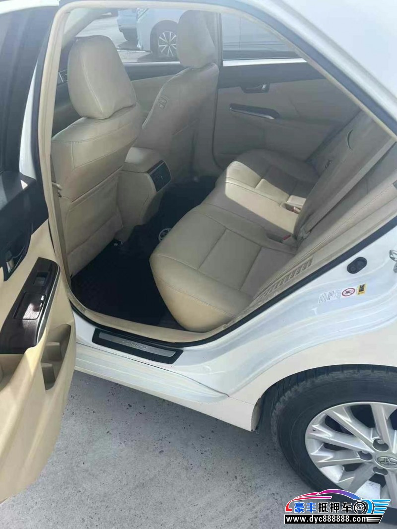 16年丰田凯美瑞轿车抵押车出售