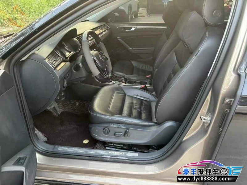 17年大众帕萨特轿车抵押车出售