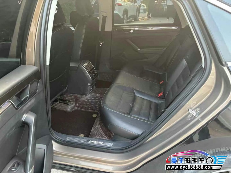 17年大众帕萨特轿车抵押车出售