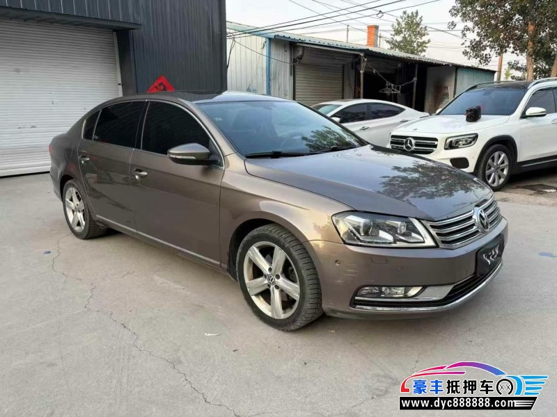 16年大众迈腾轿车抵押车出售