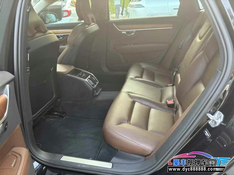 19年沃尔沃S90轿车抵押车出售