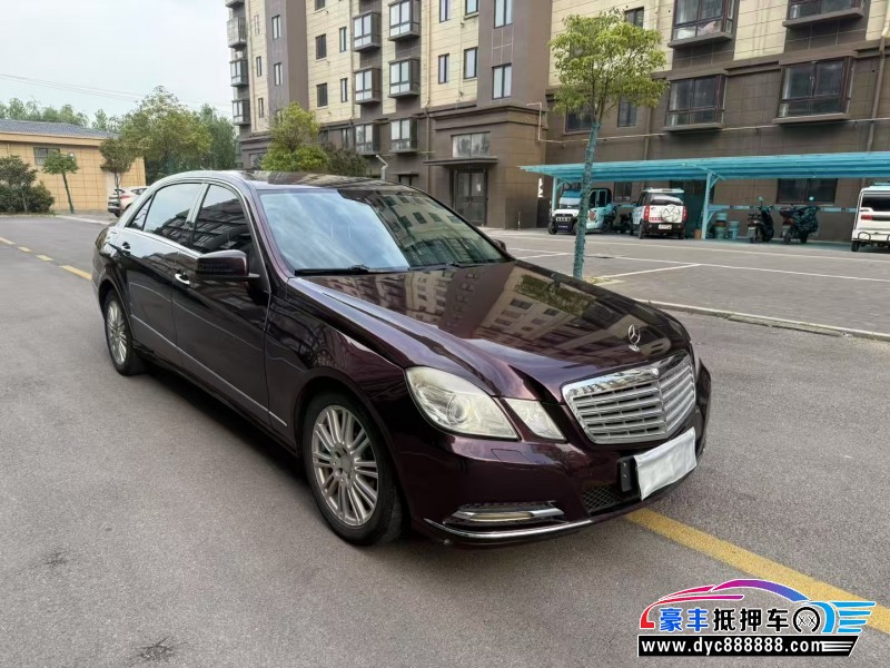 11年奔驰E轿车抵押车出售