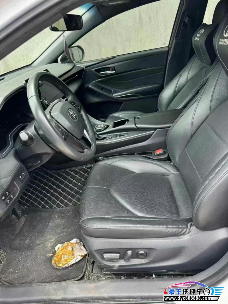 22年丰田亚洲龙轿车抵押车出售