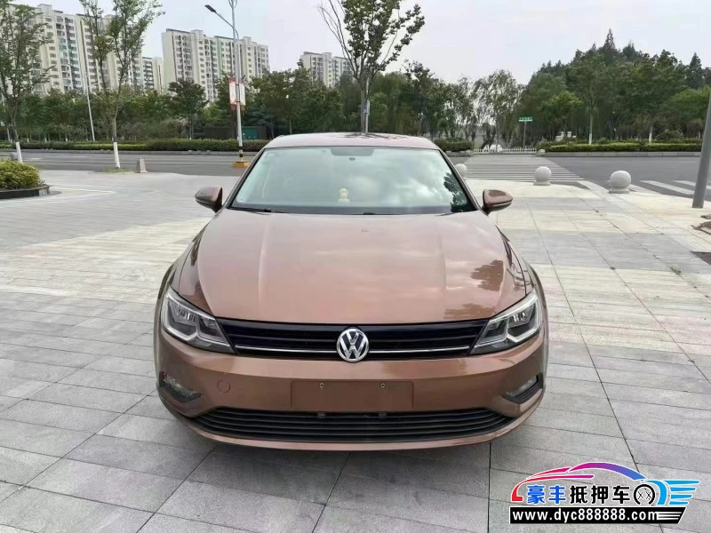 17年大众凌渡轿车抵押车出售