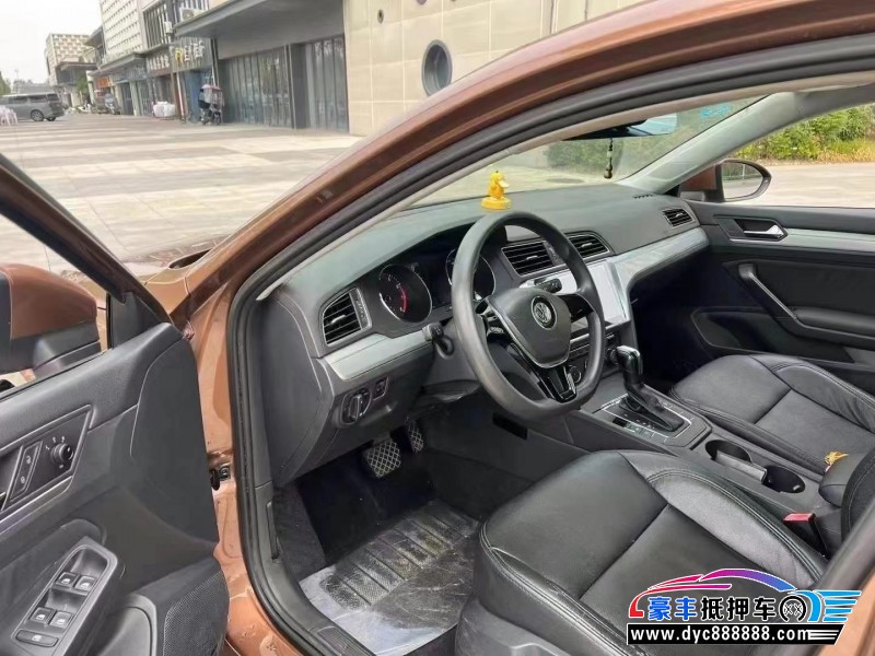 17年大众凌渡轿车抵押车出售