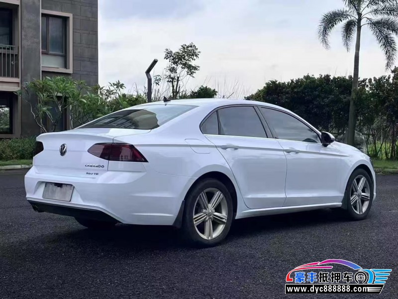 16年大众凌渡轿车抵押车出售