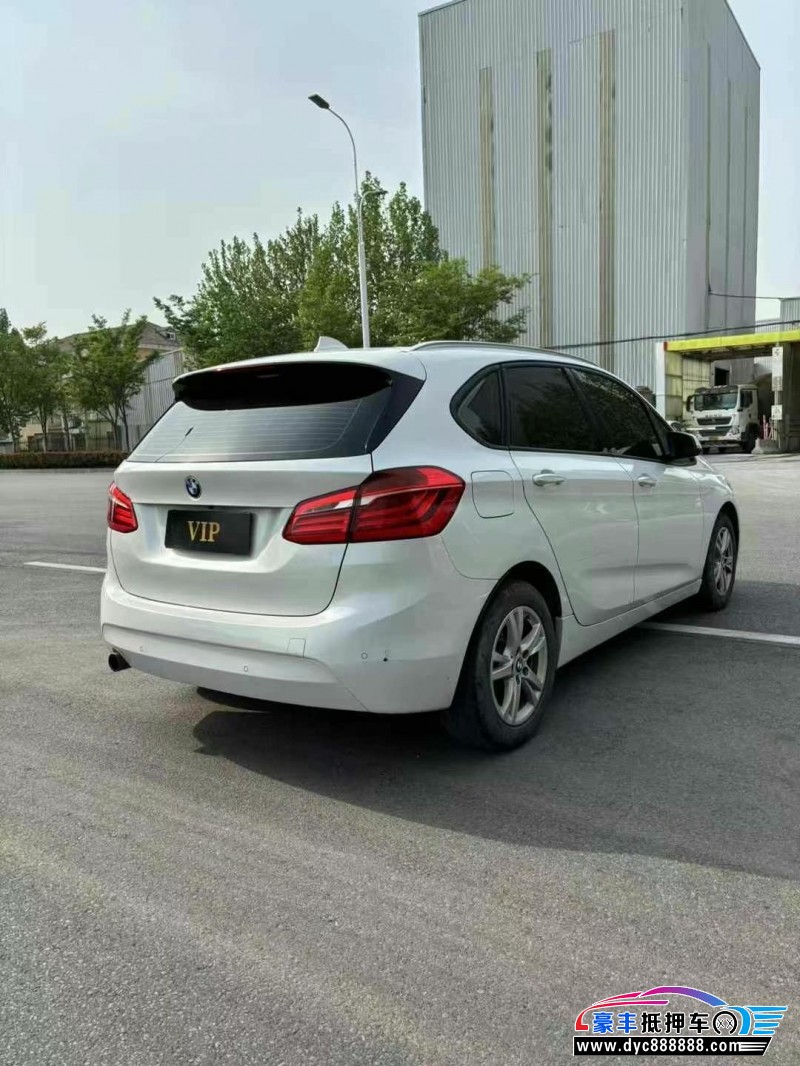 18年宝马2系轿车抵押车出售