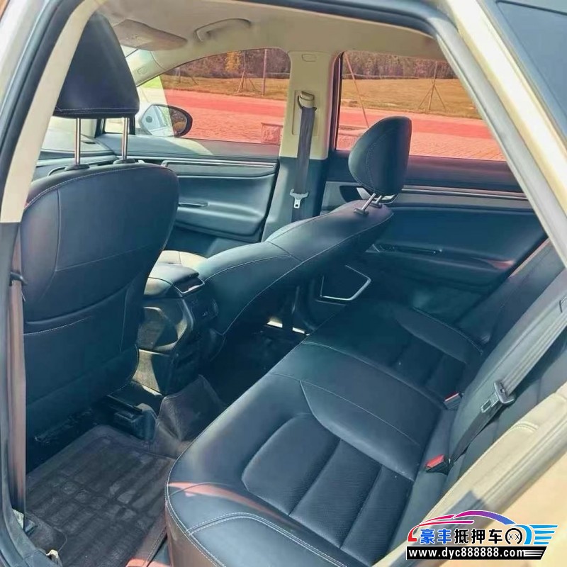 17年吉利帝豪GS轿车抵押车出售