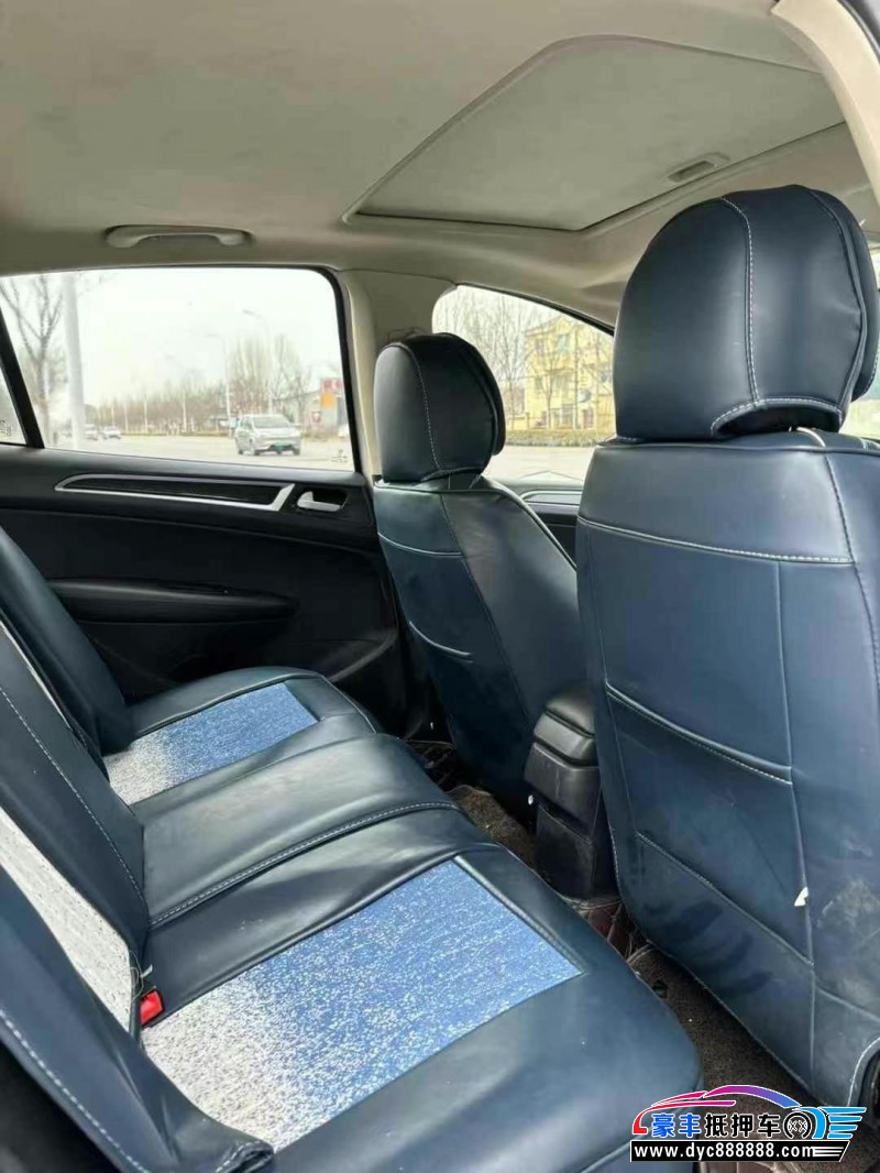 16年标致308轿车抵押车出售