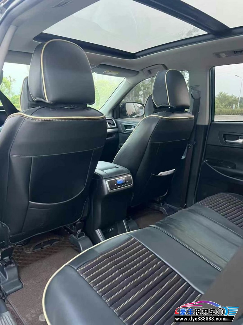 21年丰田汉兰达轿车抵押车出售