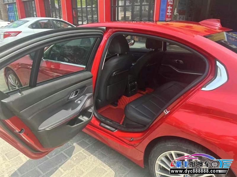 20年宝马3系轿车抵押车出售