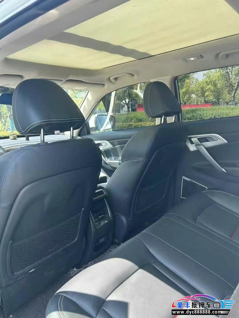 18年吉利博越轿车抵押车出售