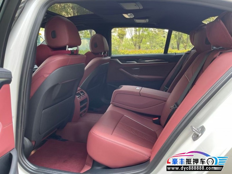 22年宝马5系轿车抵押车出售