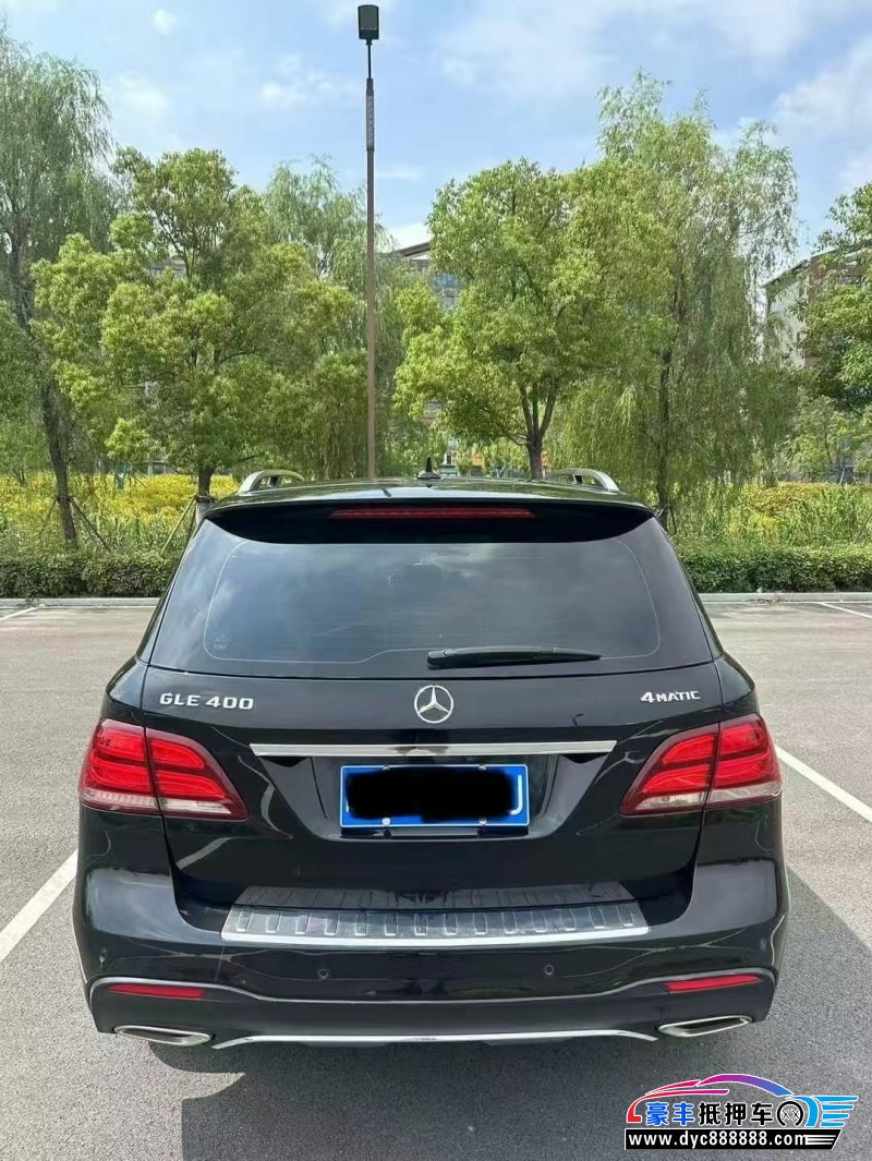 16年奔驰GLE轿车抵押车出售