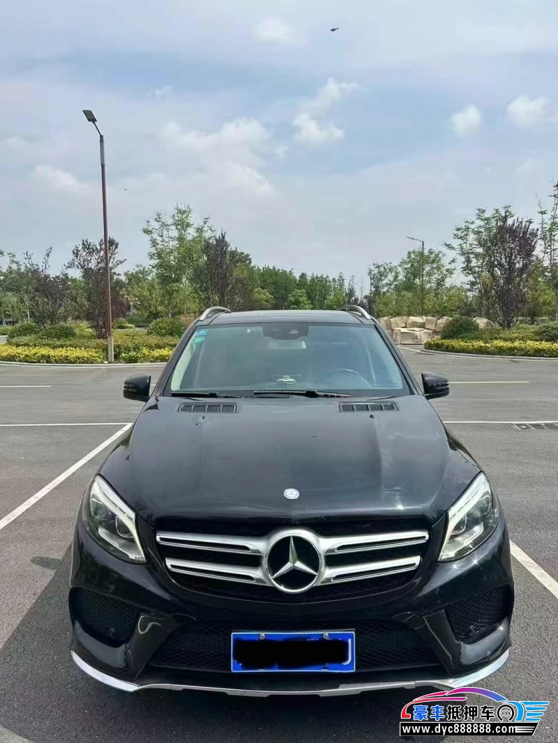 16年奔驰GLE轿车抵押车出售