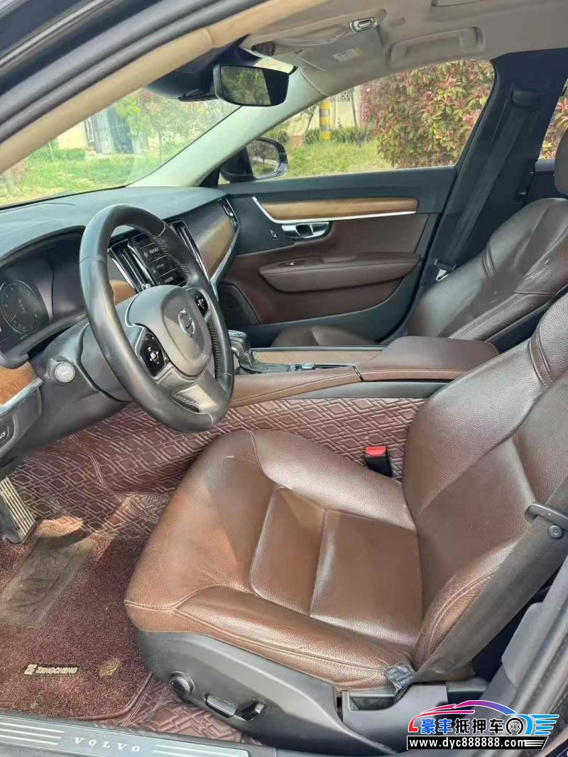 20年沃尔沃S90轿车抵押车出售