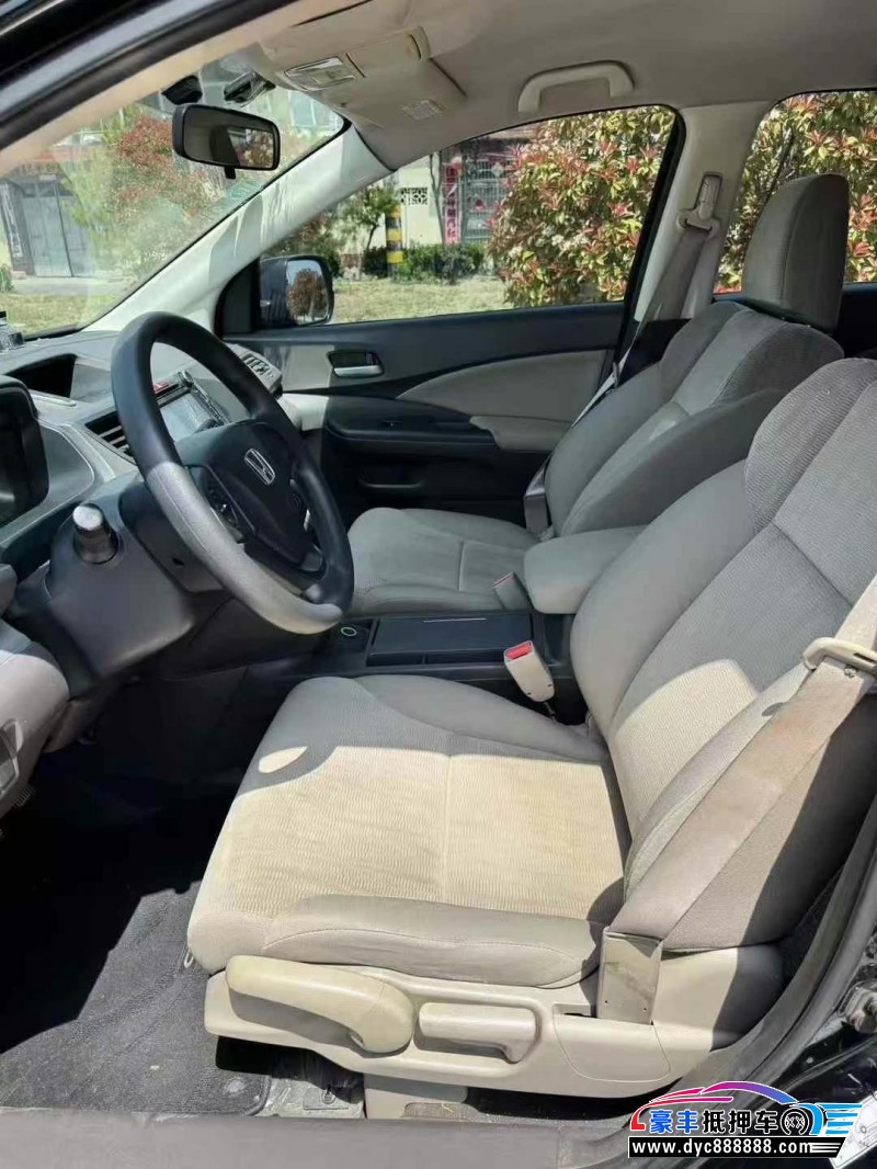 14年本田CR-V轿车抵押车出售