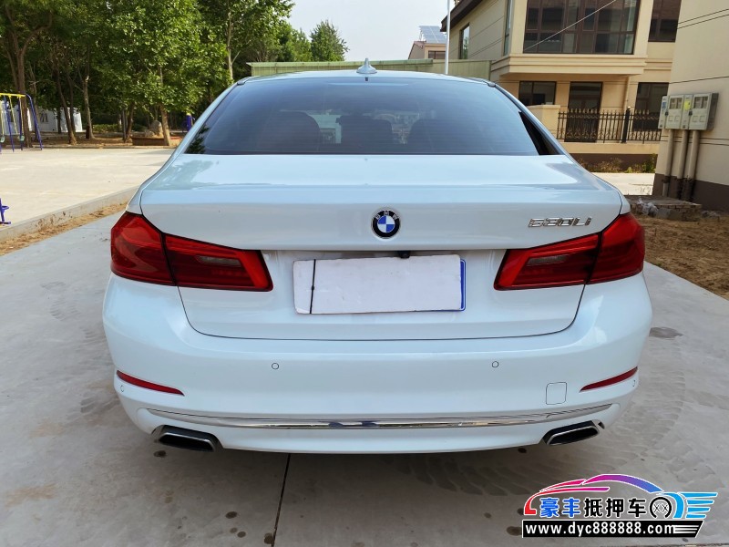 17年宝马5系轿车抵押车出售