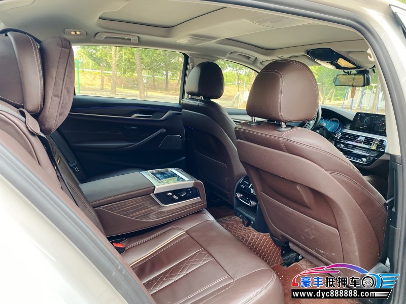 17年宝马5系轿车抵押车出售