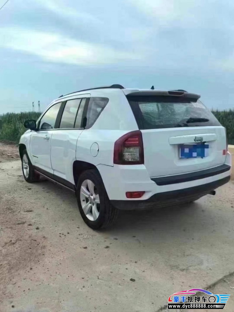 16年Jeep指南者轿车抵押车出售