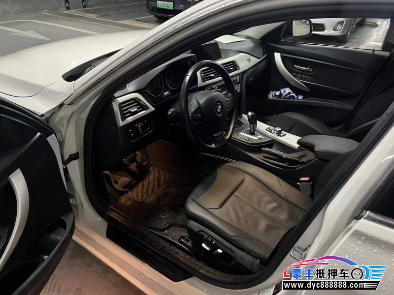 15年宝马3系轿车抵押车出售