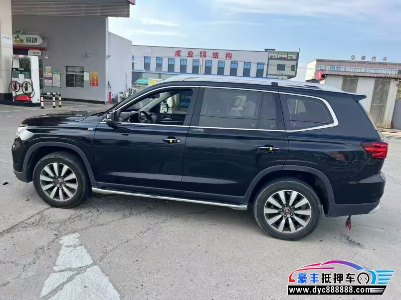 18年荣威RX8轿车抵押车出售