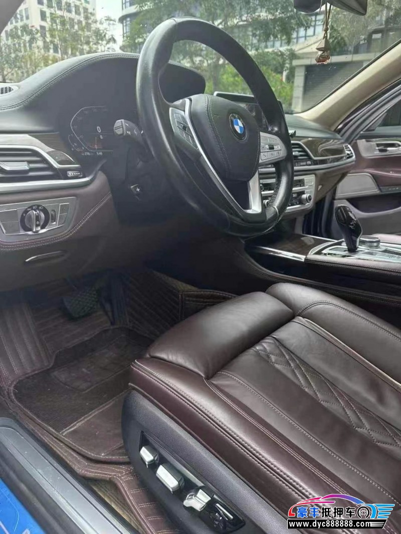 21年宝马7系轿车抵押车出售