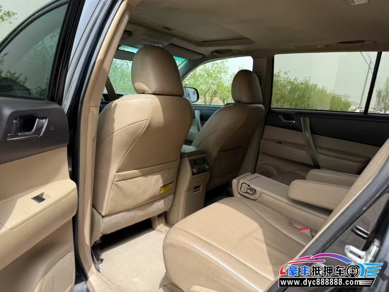 11年丰田汉兰达轿车抵押车出售