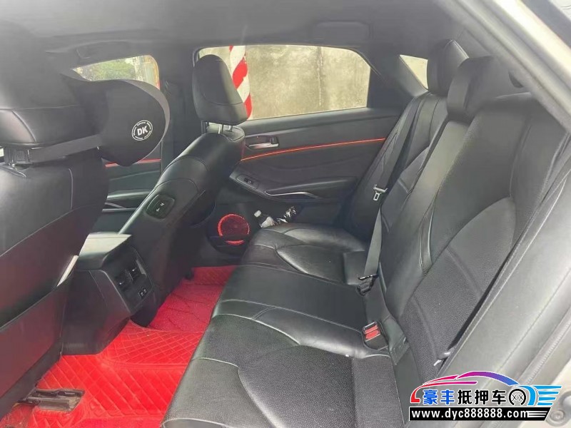 20年丰田亚洲龙轿车抵押车出售