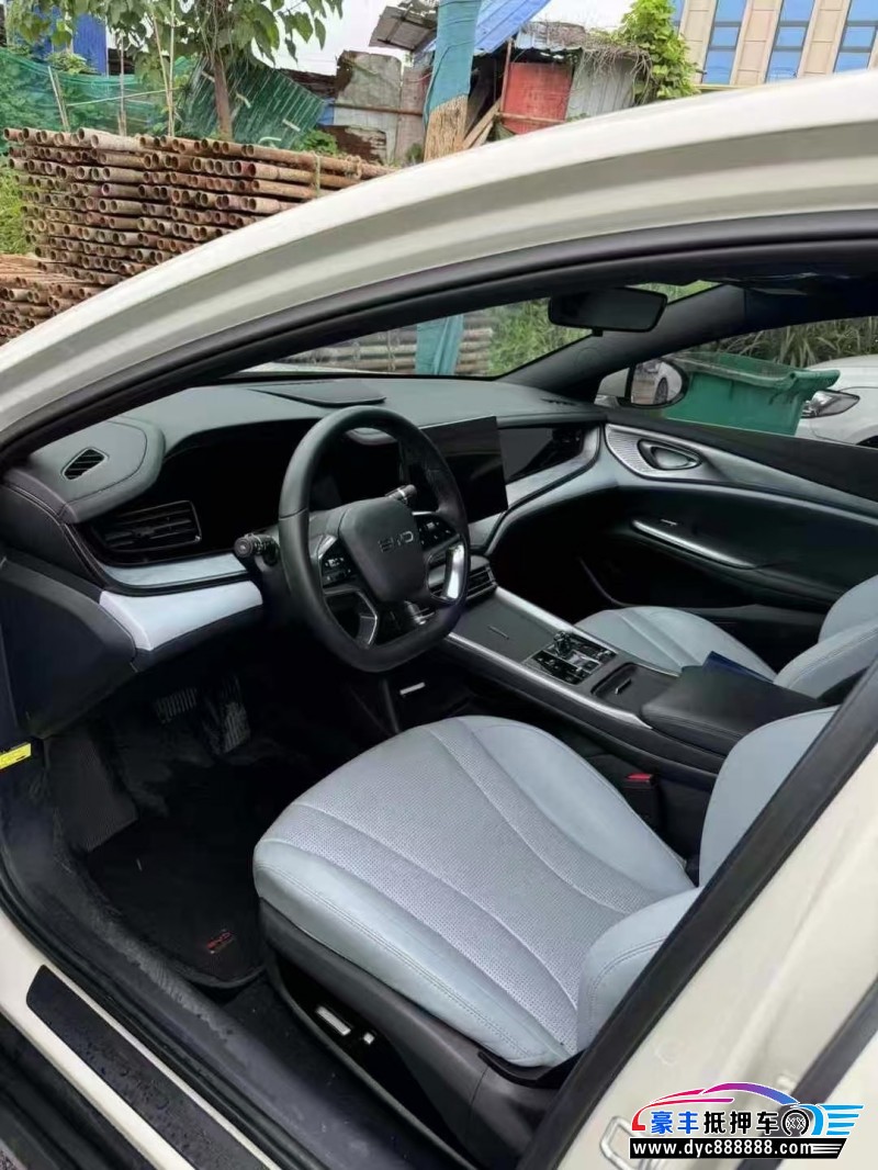 24年比亚迪海豹轿车抵押车出售