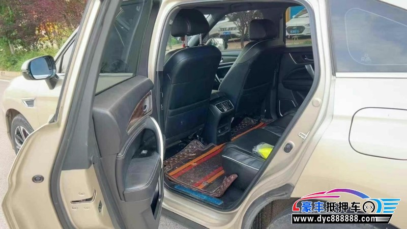 19年本田UR-V轿车抵押车出售