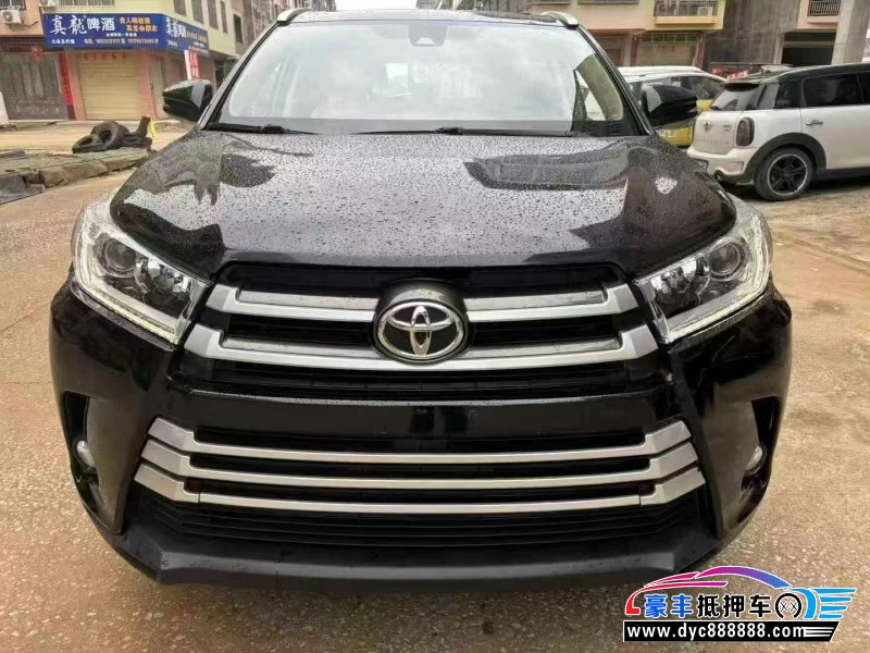 18年丰田汉兰达轿车抵押车出售