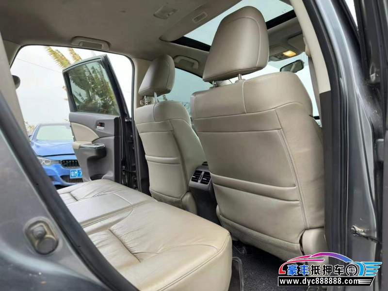 12年本田CR-V轿车抵押车出售