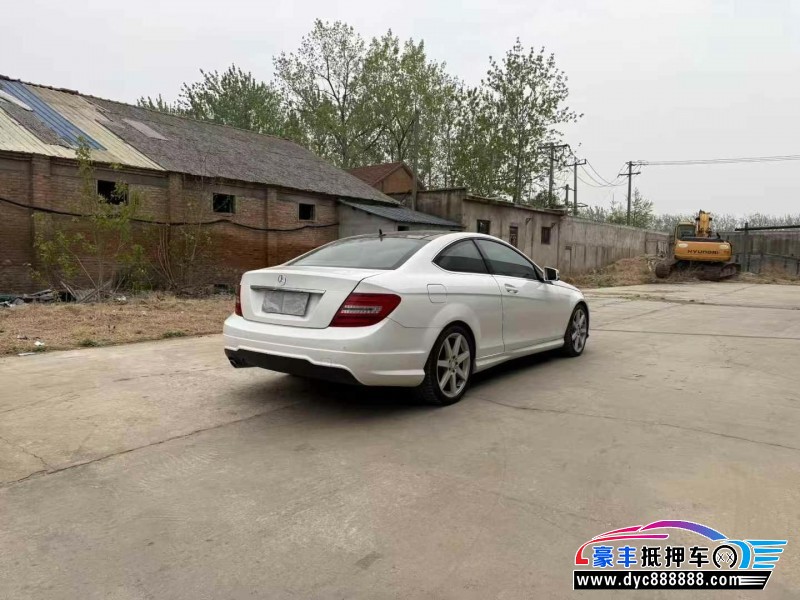 15年奔驰C轿车抵押车出售