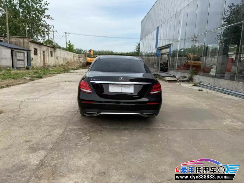 18年奔驰E轿车抵押车出售
