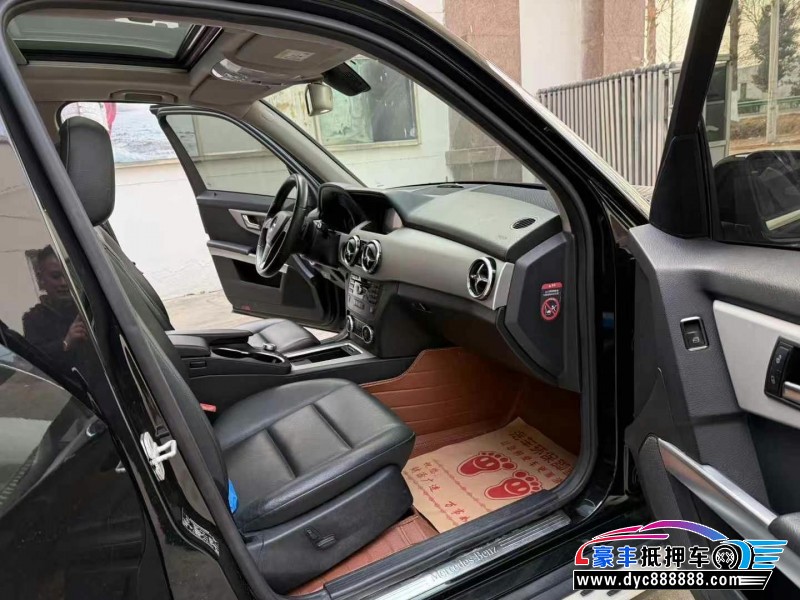 15年奔驰GLK轿车抵押车出售