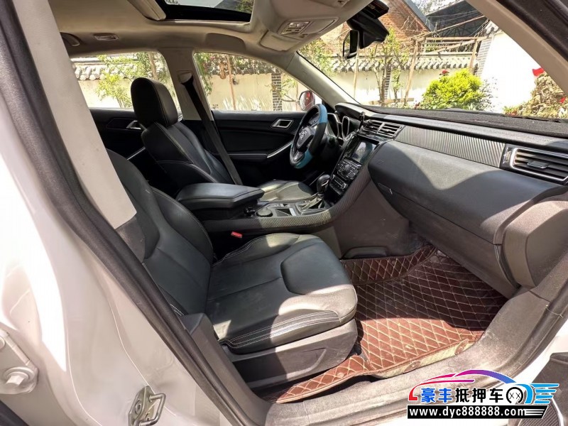 17年江铃驭胜330轿车抵押车出售