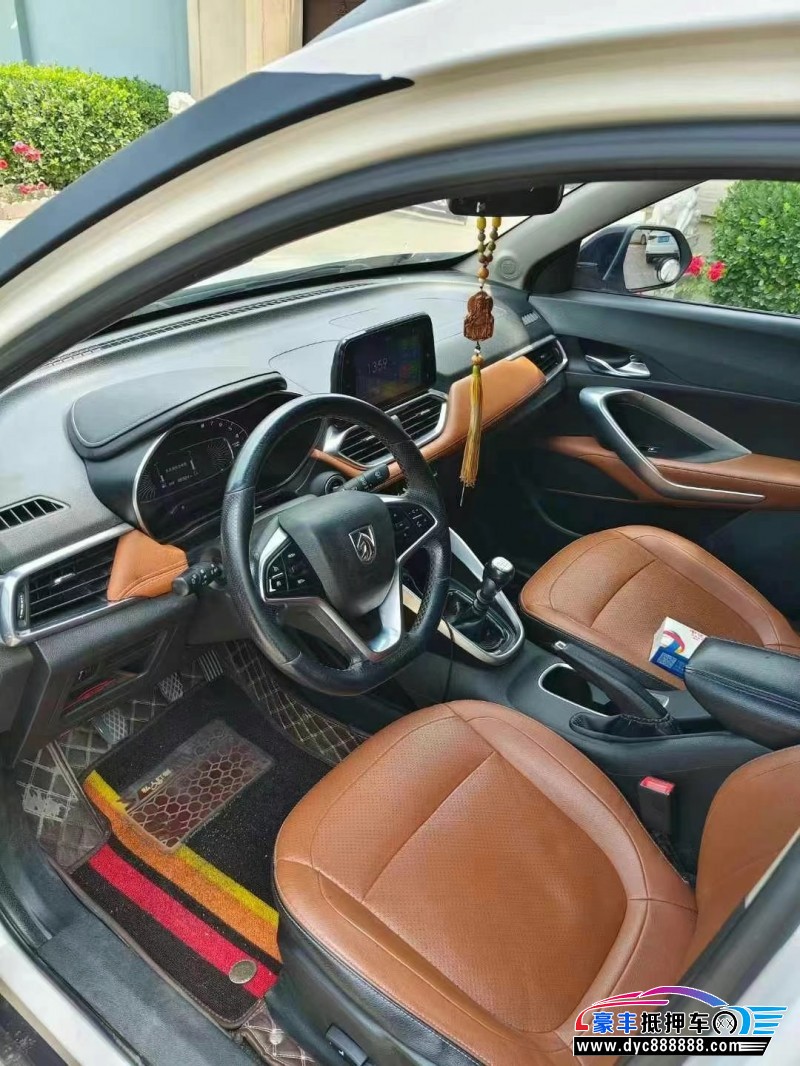 18年宝骏510轿车抵押车出售