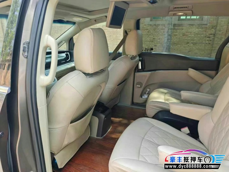 12年别克GL8轿车抵押车出售