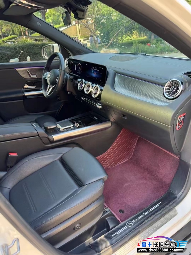 21年奔驰GLA轿车抵押车出售