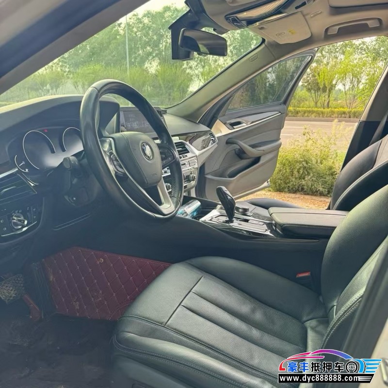 17年宝马5系轿车抵押车出售