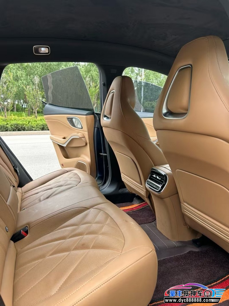 24年非凡R7轿车抵押车出售