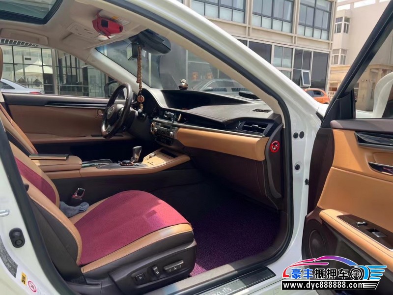 17年雷克萨斯ES轿车抵押车出售