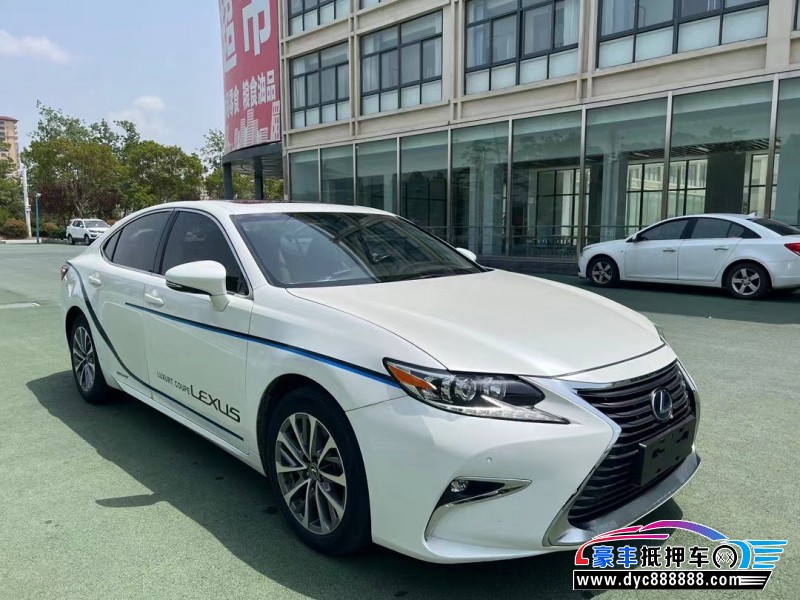 17年雷克萨斯ES轿车抵押车出售